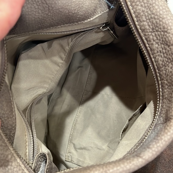 Roots Crossbody Messenger Bag - Picture 4 of 7